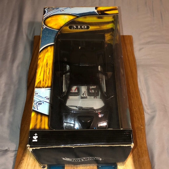 1:18 Lamborghini Diablo GTR - Picture 2 of 4